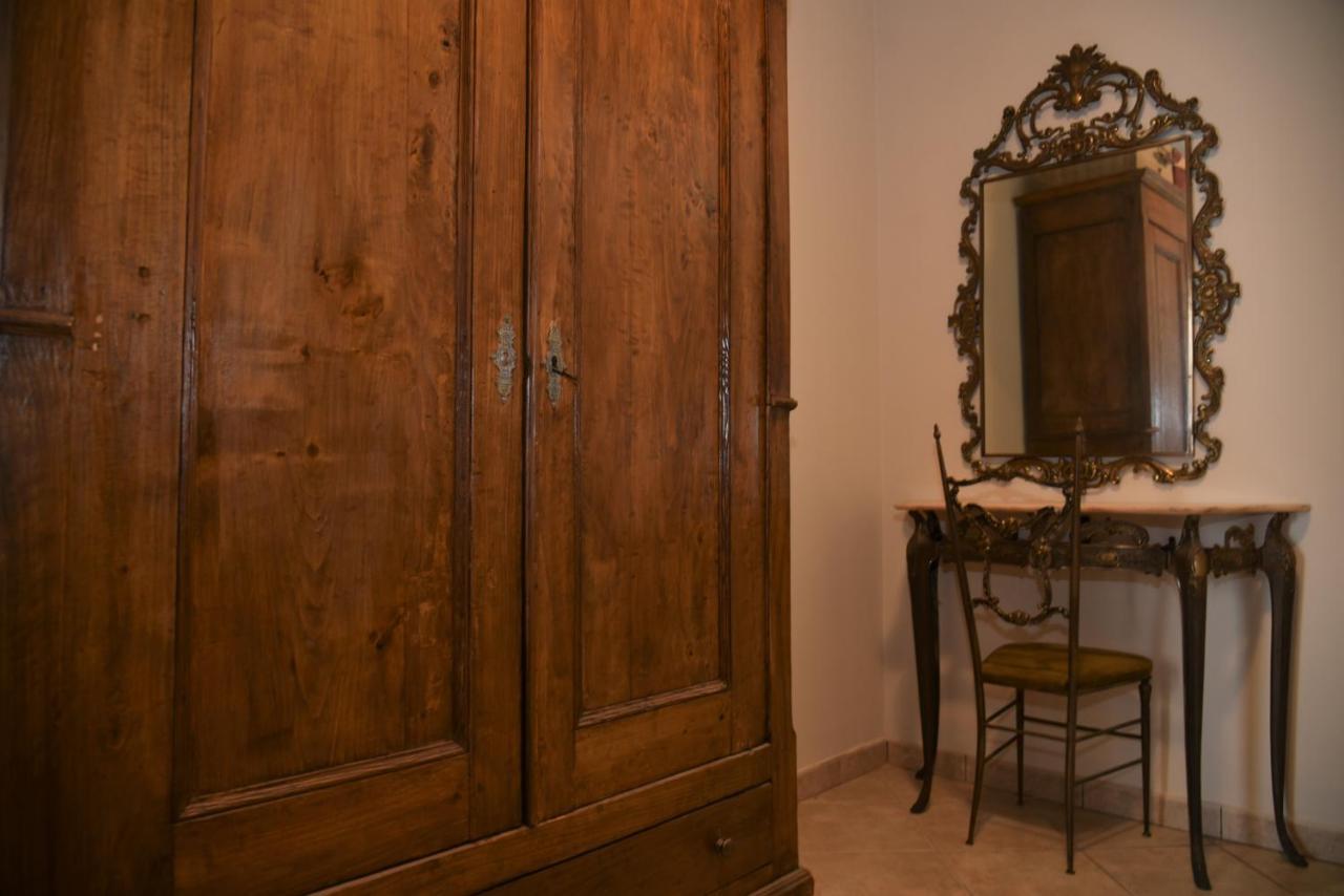 Appartamento A Casa Di Anna La Morra Esterno foto